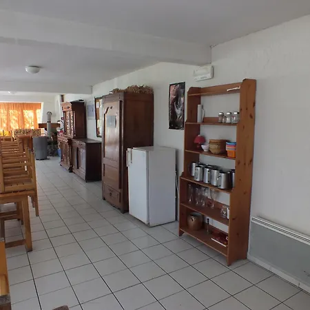 Auberge de jeunesse Relais D'isaby *