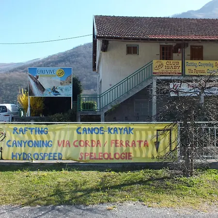 Relais D'isaby Auberge de jeunesse Villelongue